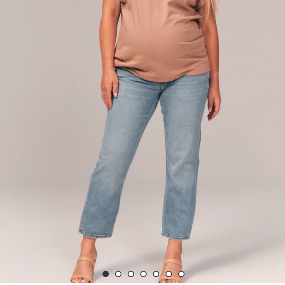 Abercrombie Maternity Jeans (short) size 27- exact in photo